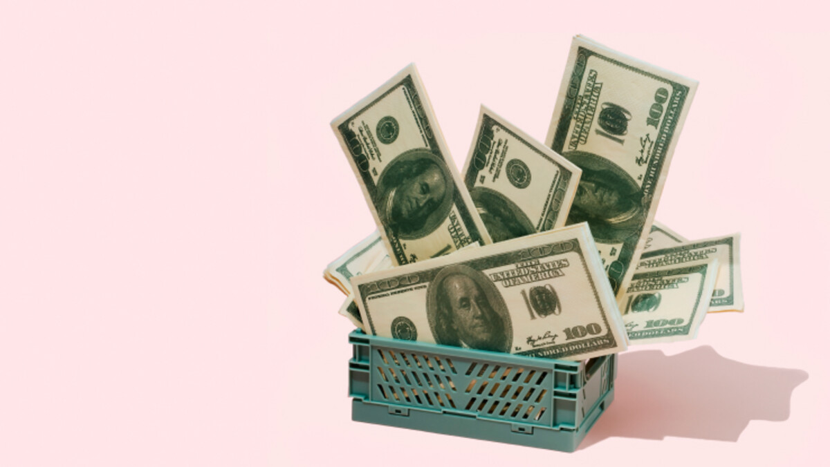 What is an IRA? How does it work?