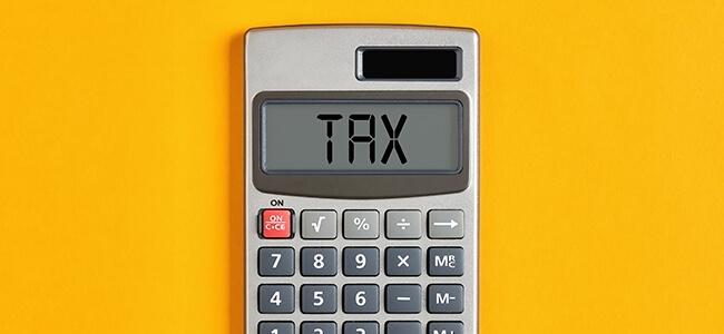 Roth vs. Traditional IRA - calculator of tax implications